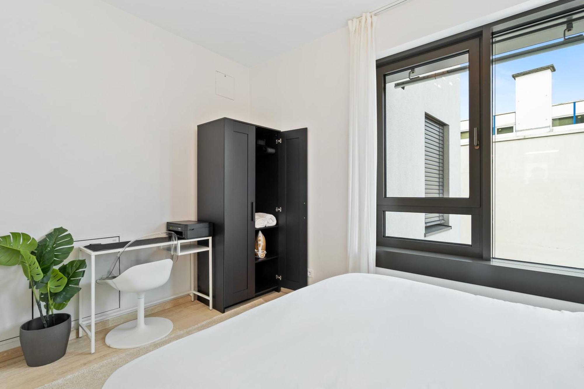 Elegant 2br With Balcony In Heart Of Appartement Luxembourg
