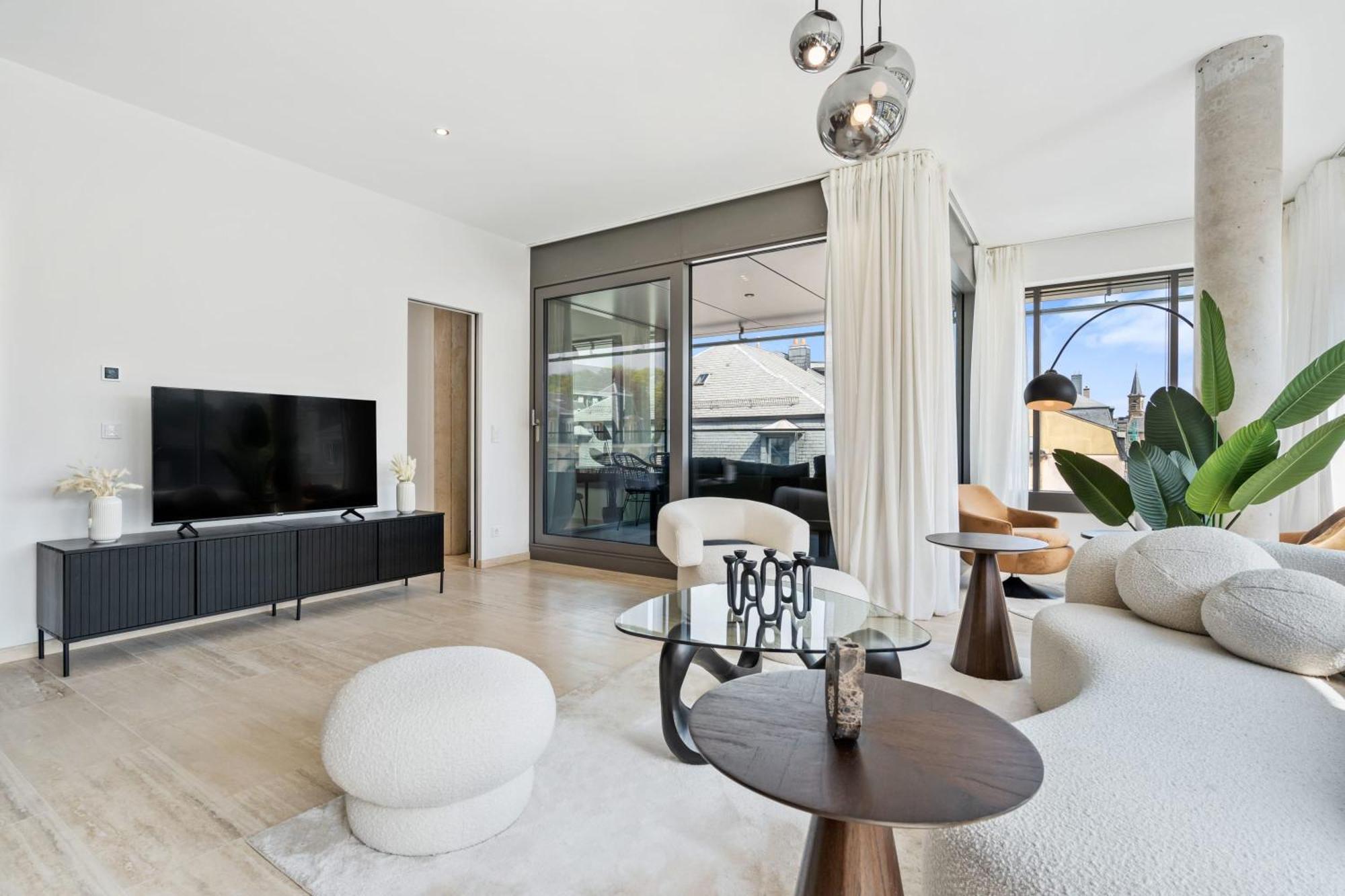 Appartement Elegant 2br With Balcony In Heart Of