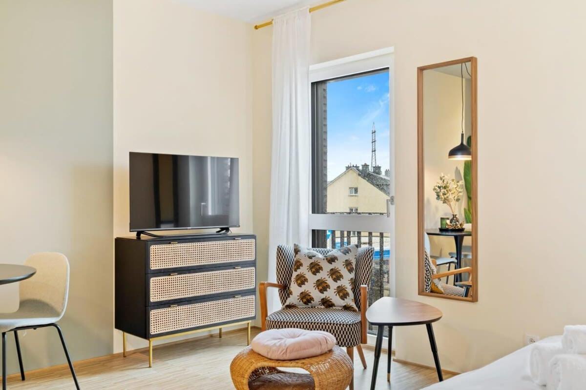 Cozy With Full Kitchen & Workspace Luxemburg