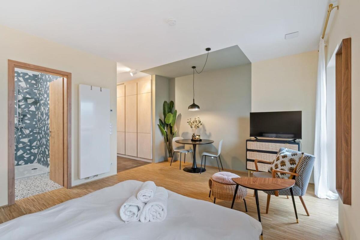 All In Studio With Private Parking City Lux *