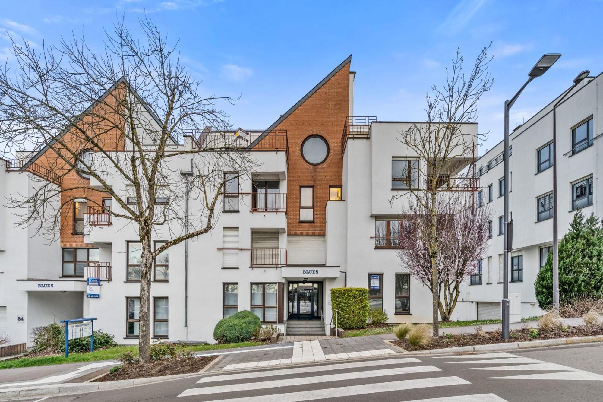 Stylish With King Bed, Balcony And Full Kitchen Luxembourg