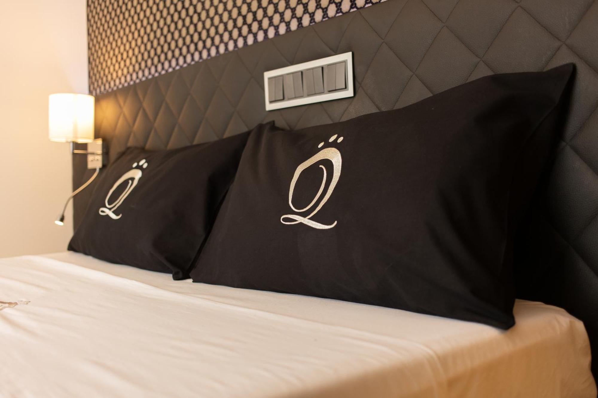 The Queen Luxury - Carlotta * Luxembourg