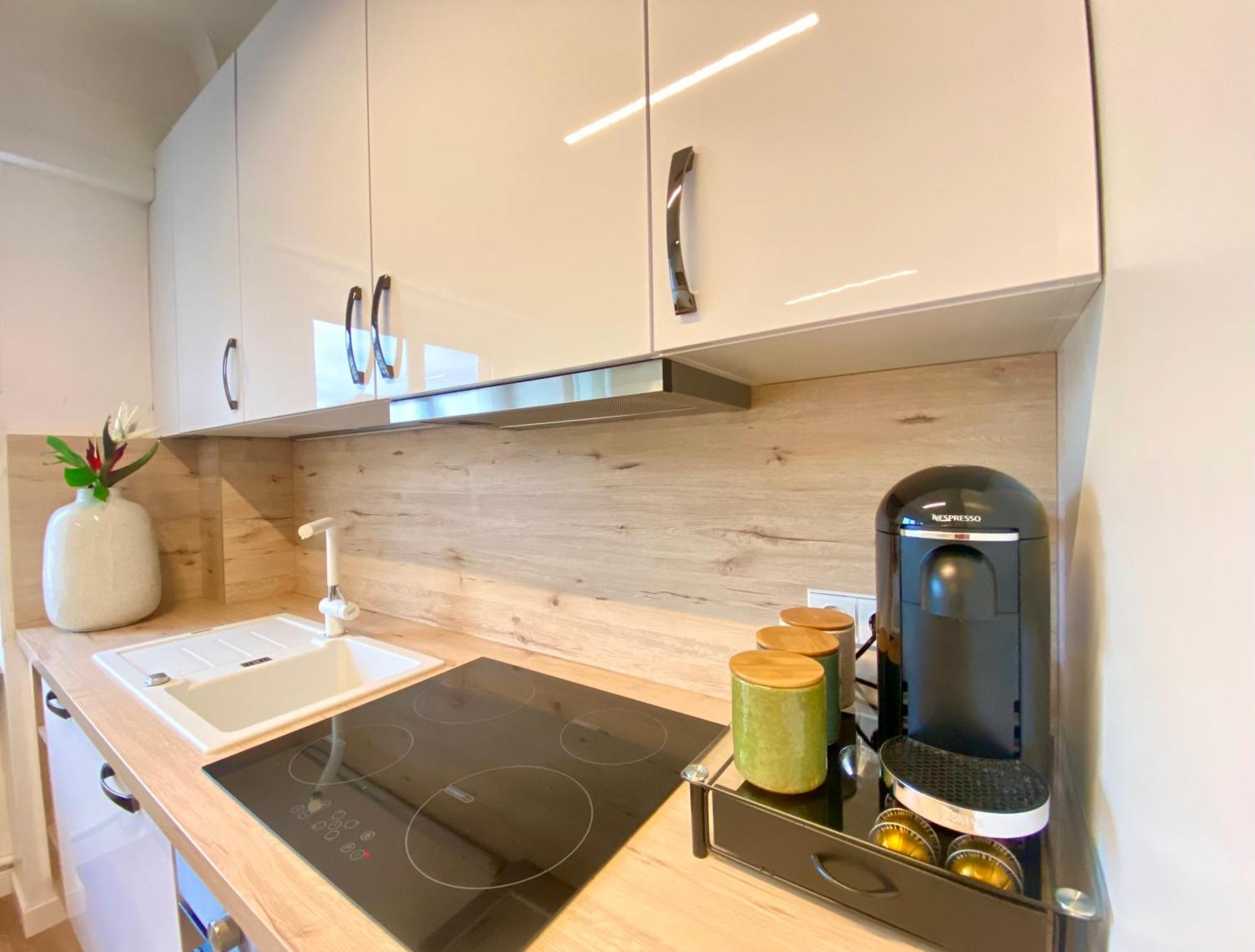Apartment Sweet - Design & Zen