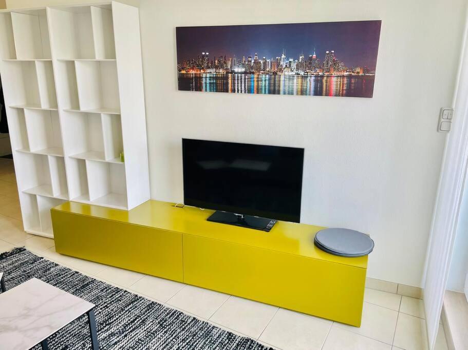 Cosy One Bedroom Flat In Center With Terrace And Parking *