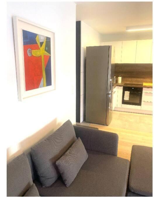 Luxury 2 Bedrooms Family Flat In Center W. Parking Appartement