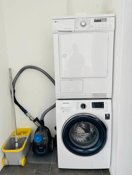 Apartment Large 1 Bedroom In Center With Terrace & Parking - 67b Luxembourg