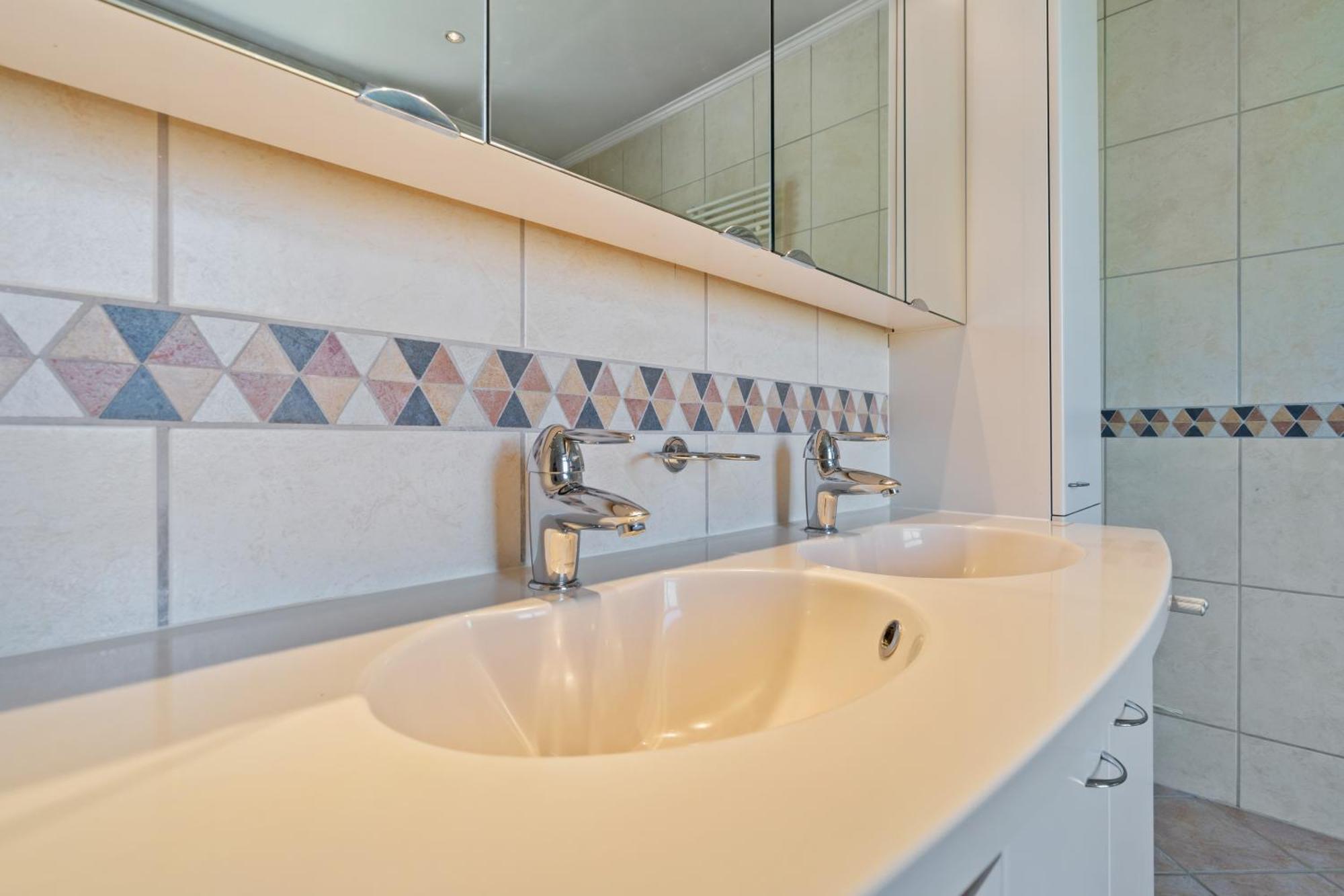 Charming 3-br Townhome Near City Center * Luxemburgo