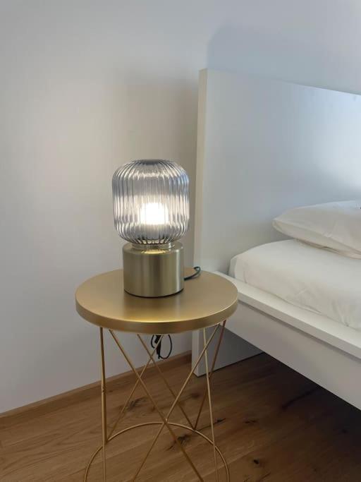 Appartement New & Large 1 Bedroom In Center-terrace & Parking - 142-100 *