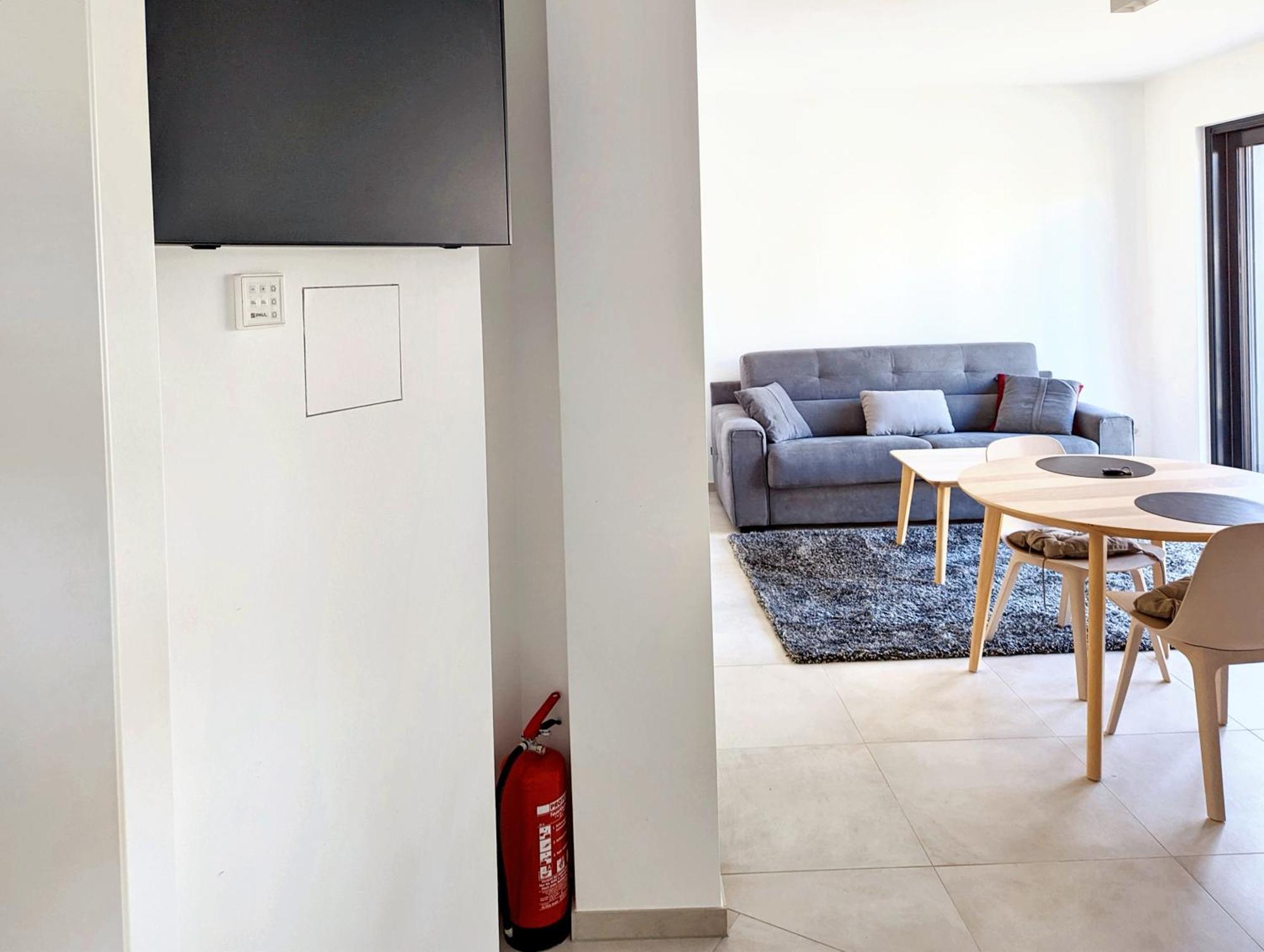 Belair New 1br W/ Balcony+garage Apartment
