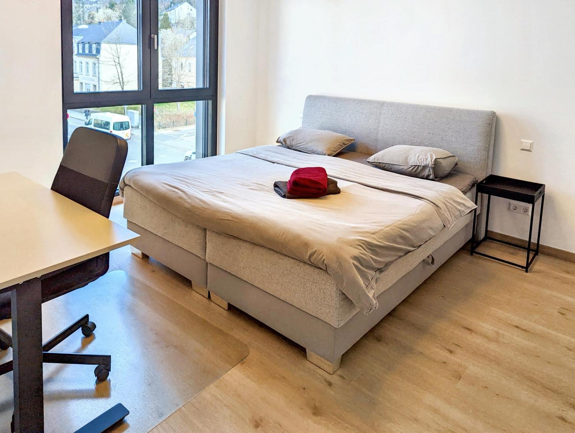 Belair New 1br W/ Balcony+garage Apartment *