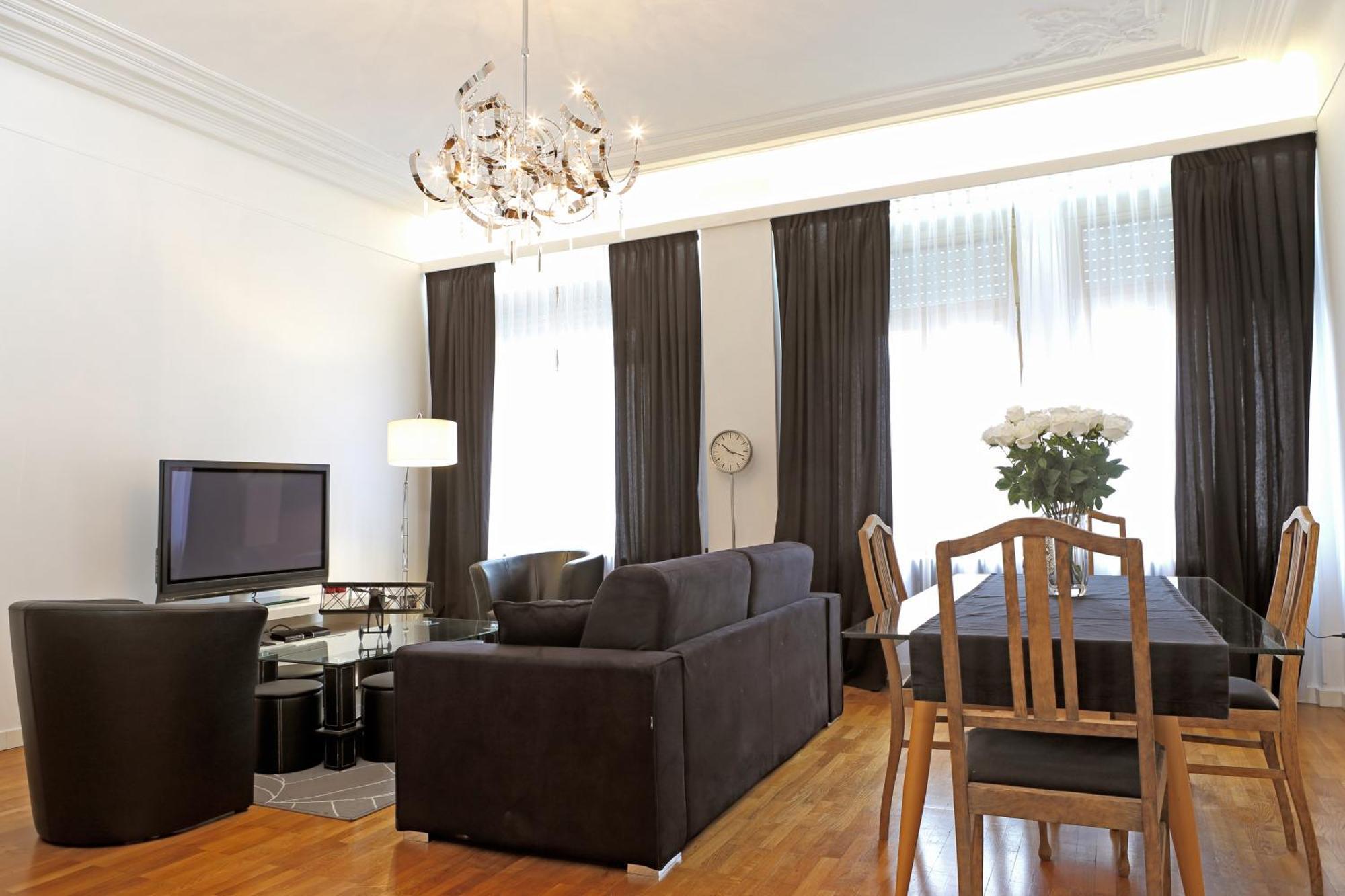 The Queen Luxury - Liberty * Luxemburgo