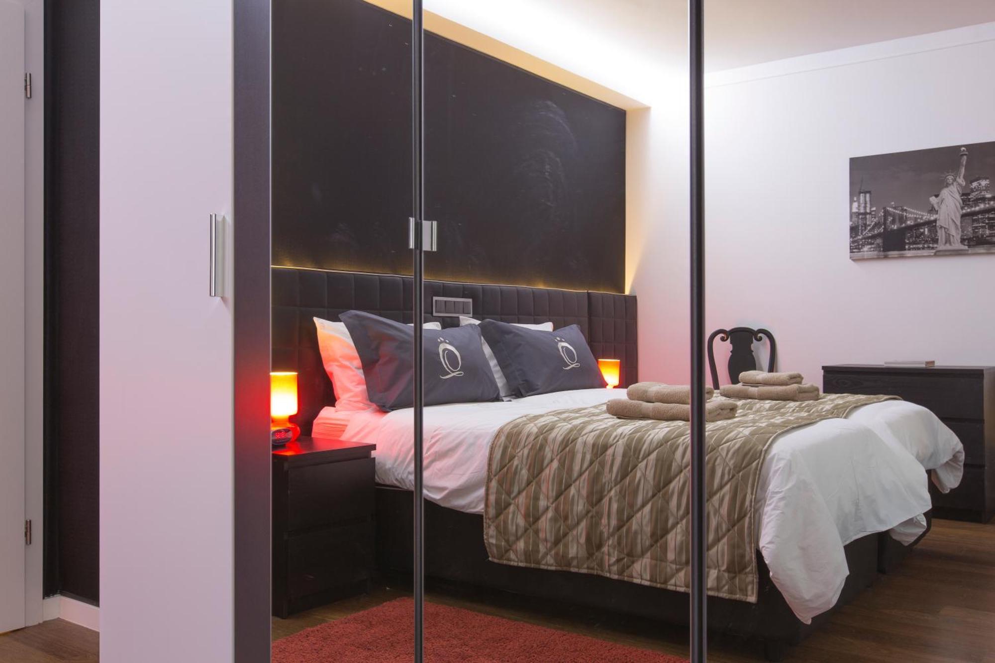 The Queen Luxury - Medici Luxembourg
