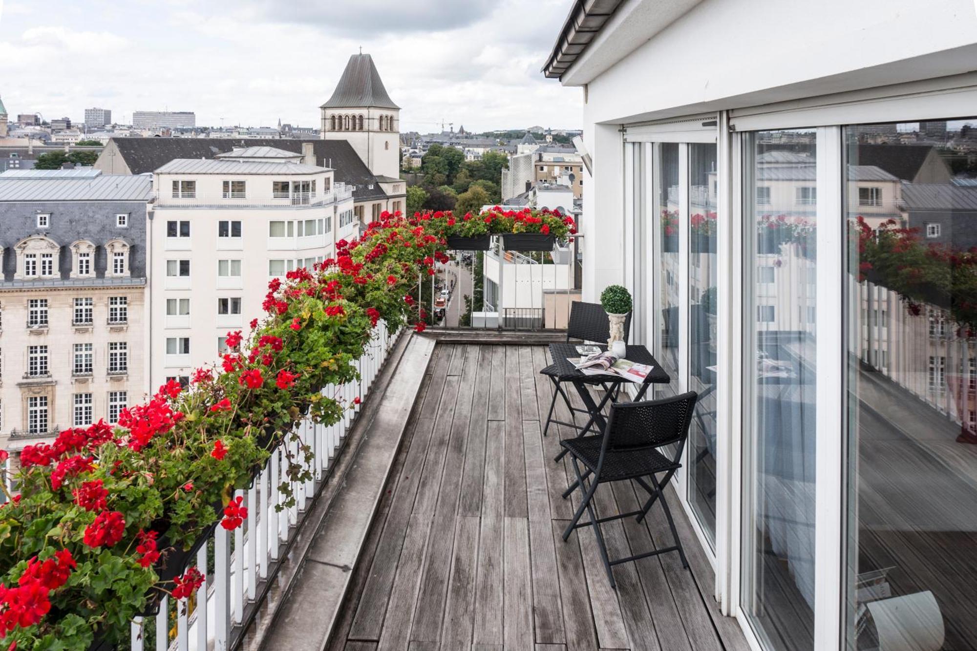 The Queen Luxury - Fiorita * Luxembourg