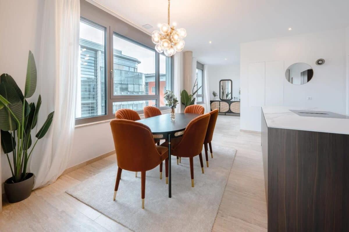 Elegance In Historic Ville-haute Apartment