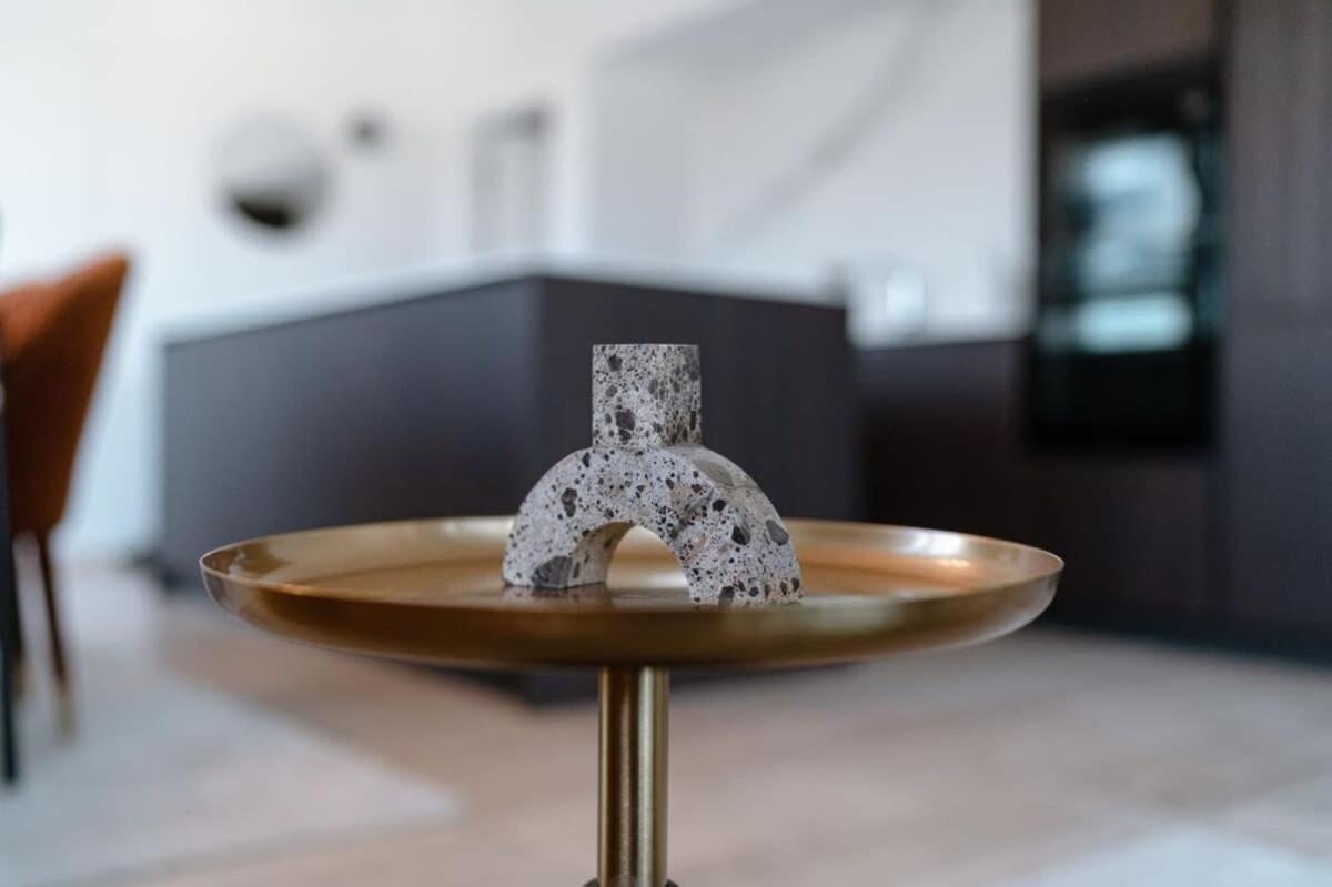 Elegance In Historic Ville-haute Apartment *