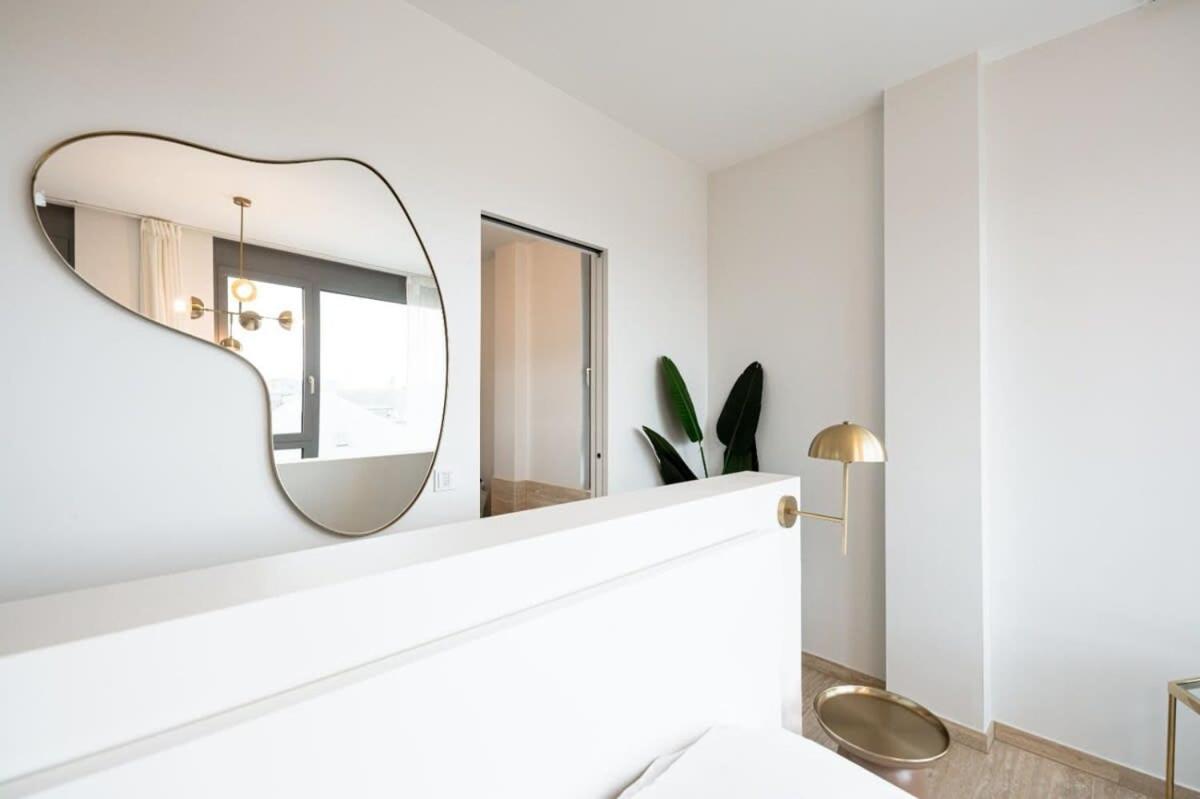 Elegance In Historic Ville-haute Apartment *