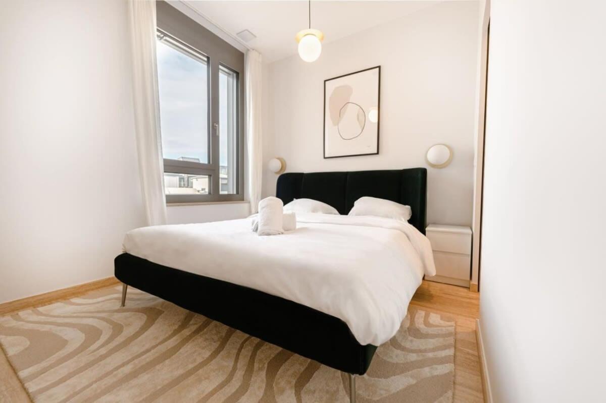 Apartment Elegance In Historic Ville-haute *