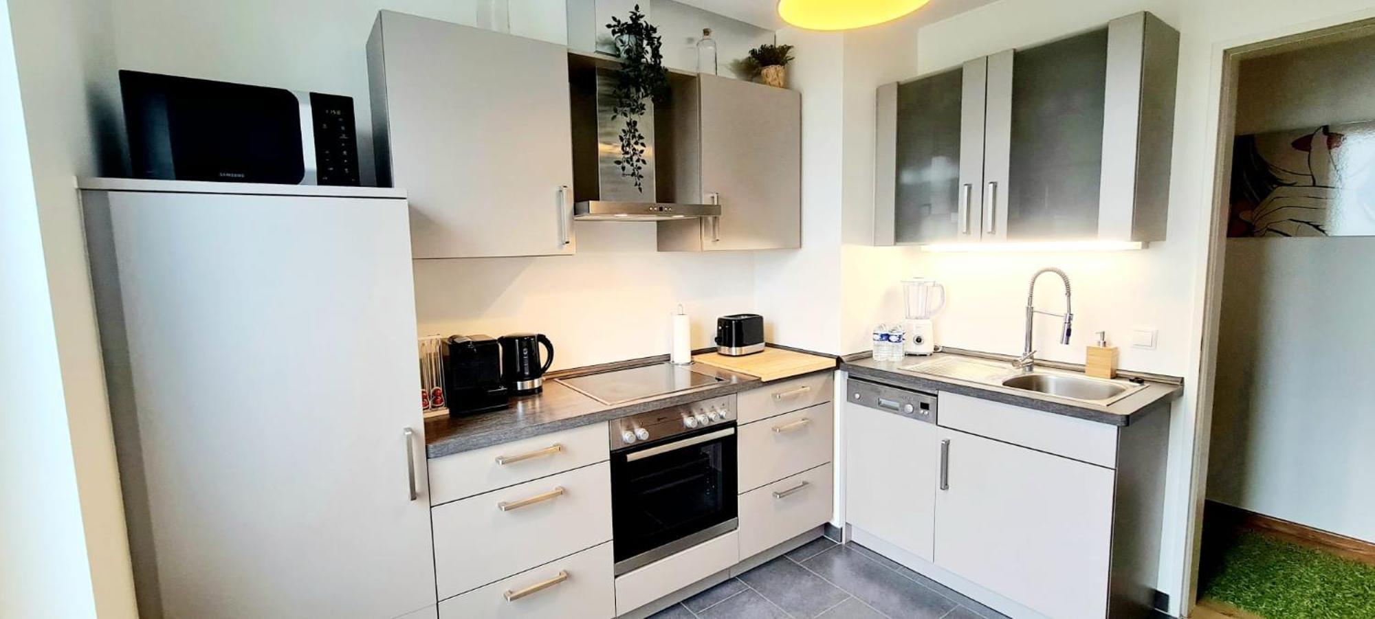 Luxury One Bedroom Flat With Parking&balcony-cent2 * Luxemburg