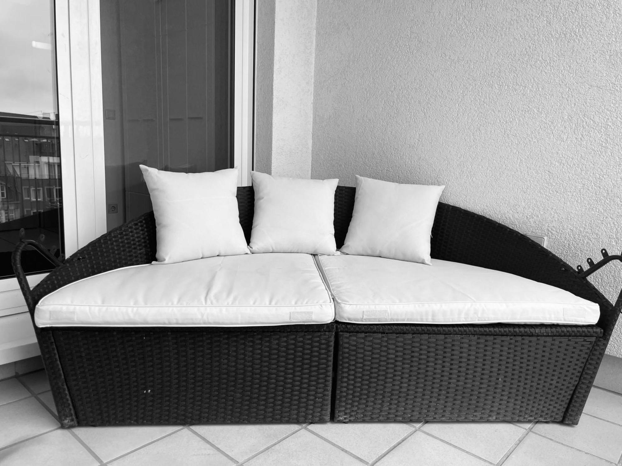 Luxury Penthouse With 3 Balconies -2 Bedrooms -petrus View & Parking Appartement *