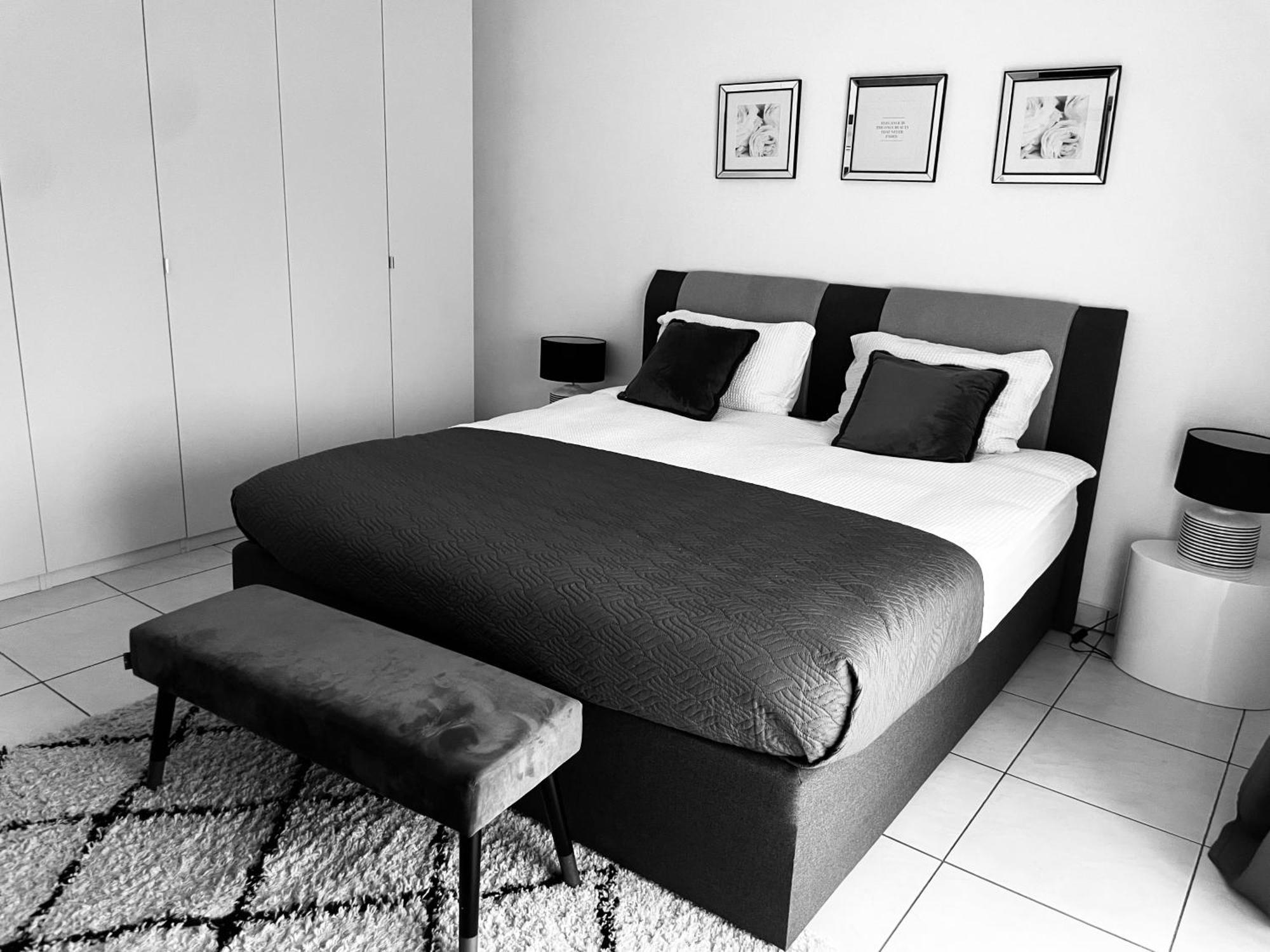 Luxury Penthouse With 3 Balconies -2 Bedrooms -petrus View & Parking