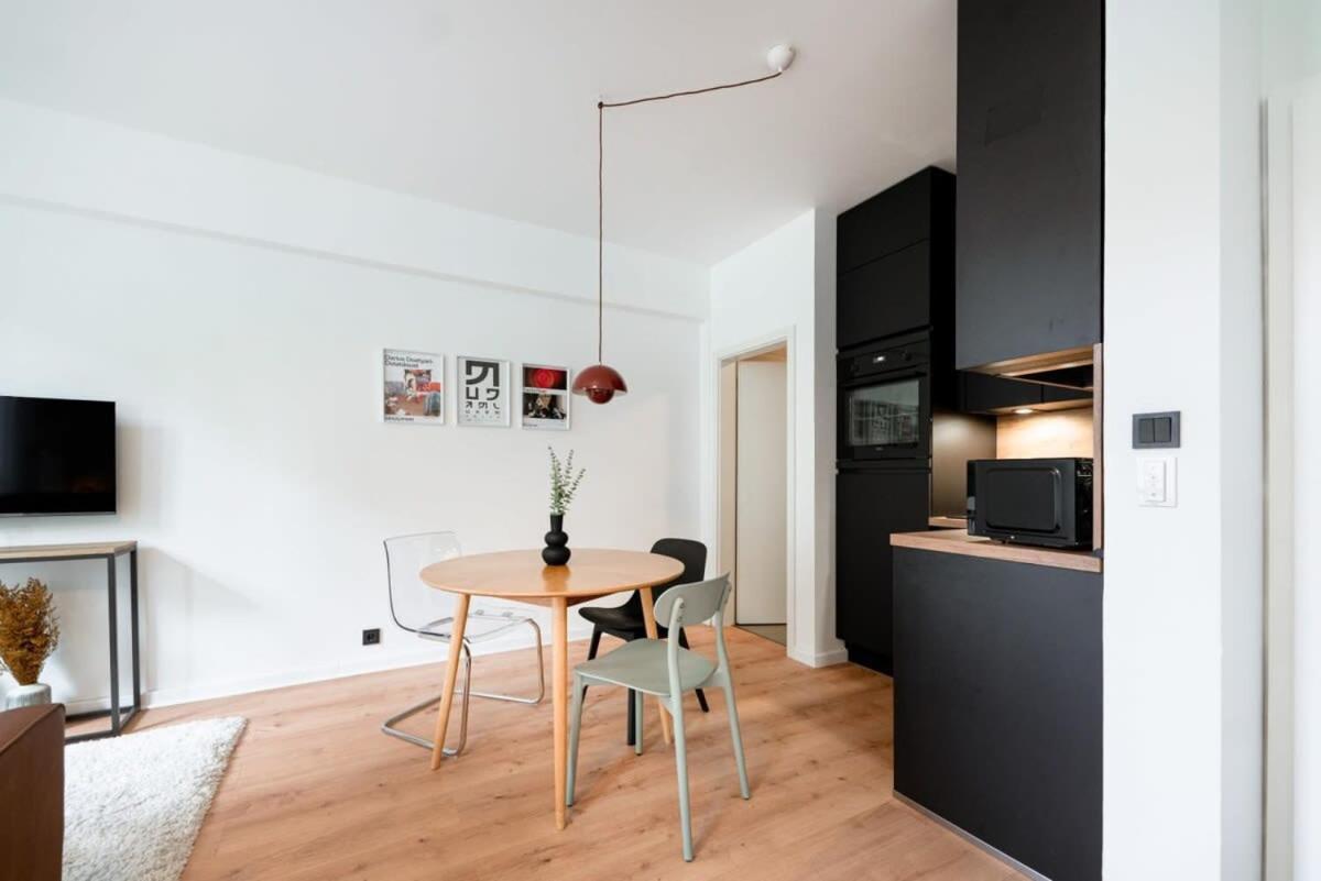 Renovated Chic 5 Min To Center Appartement *