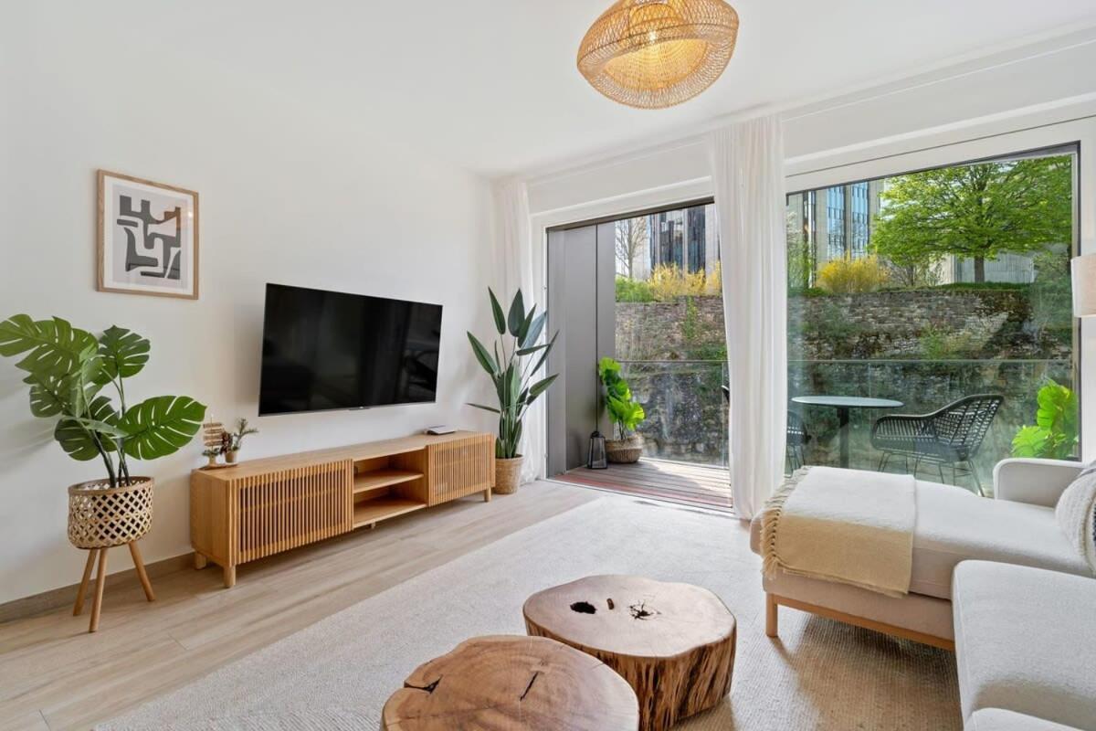 Apartment Modern 1br Apt With Balcony Near City Center Luxemburg