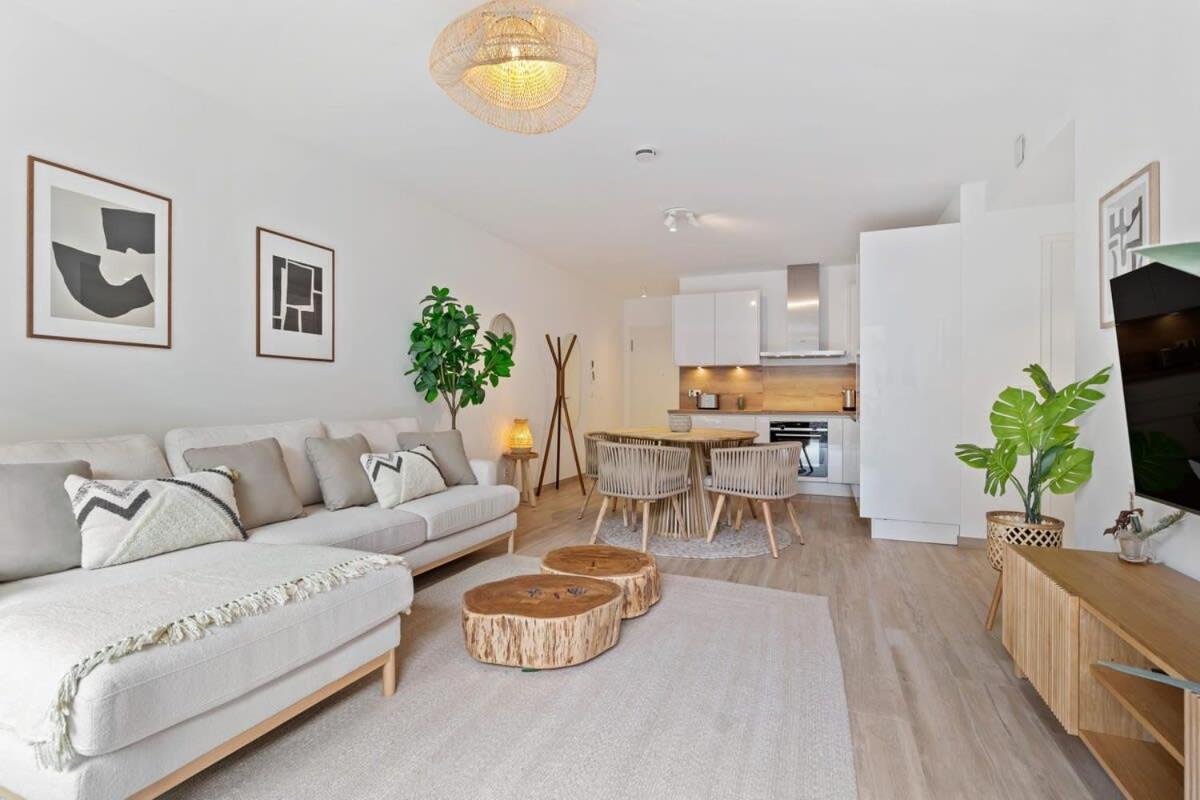 Modern 1br Apt With Balcony Near City Center Luxemburg
