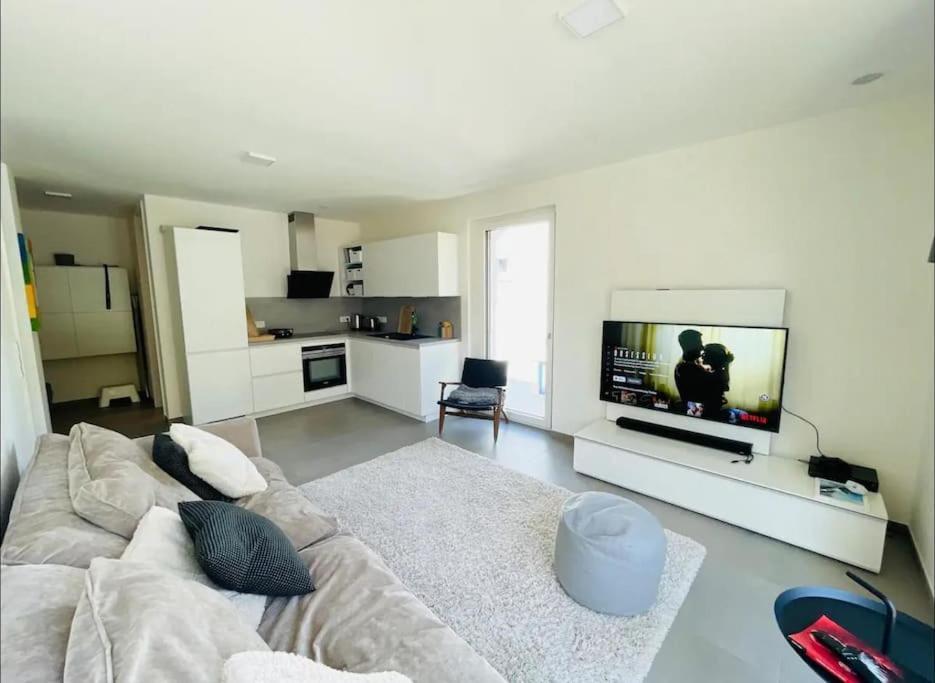 Brand New Luxury In Belair With Balcony Appartement *