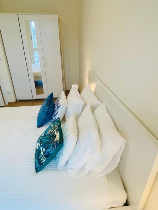 Luxury 2023 One Bedroom Flat In City Center W Parking Appartement Luxemburg