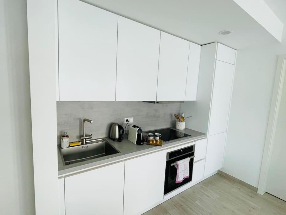 Cosy One Bedroom In City Center W Private Terrace-31