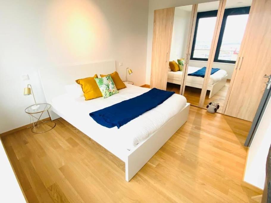 1 Bedroom Flat In Center With Spa,gym,terrace&parking-23 Apartamento