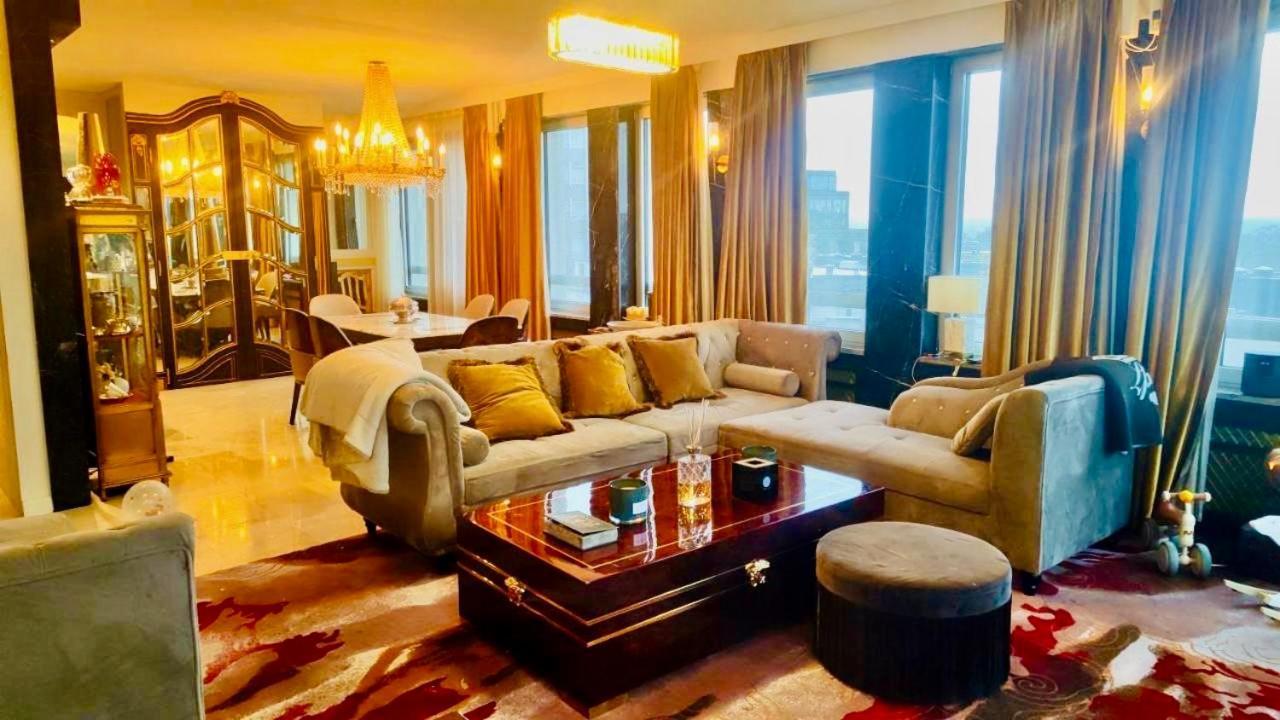 Apartamento La Royale Centre 2 *