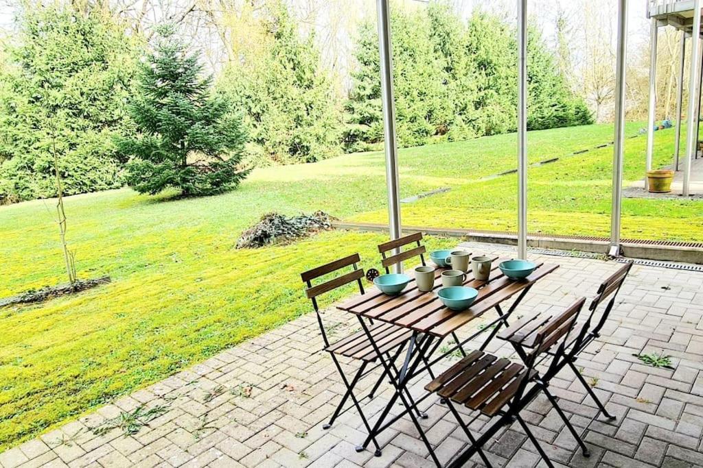 1 Bedroom Flat With Balcony&garden Luxemburg