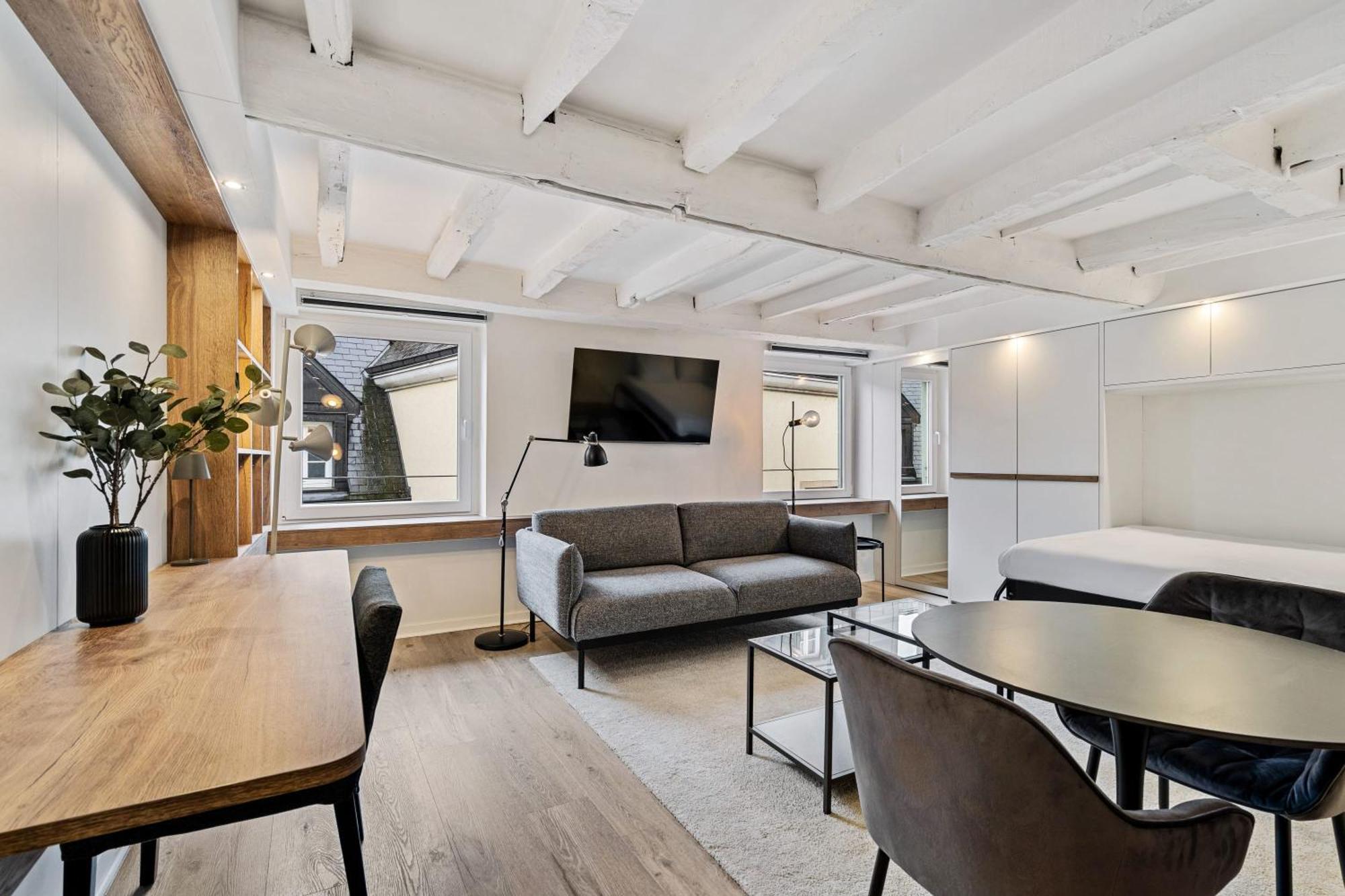 Serene Haven On Rue Du Nord *