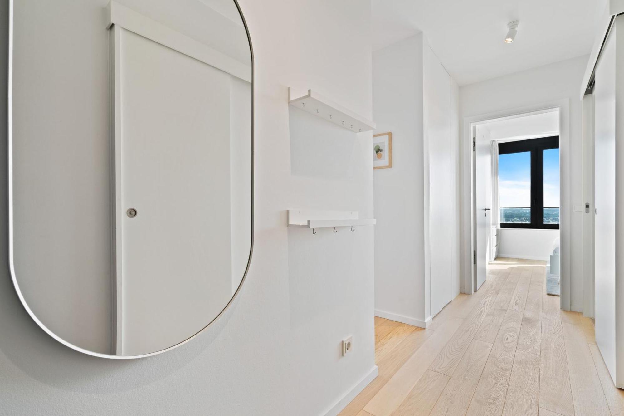 Appartement Luxurious Retreat Balcony & Pool Access Luxemburg