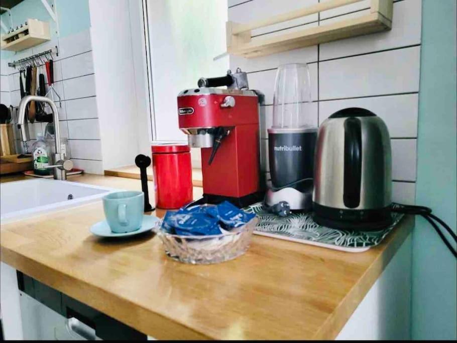 Large 2 Bedrooms House With Parking-bon75