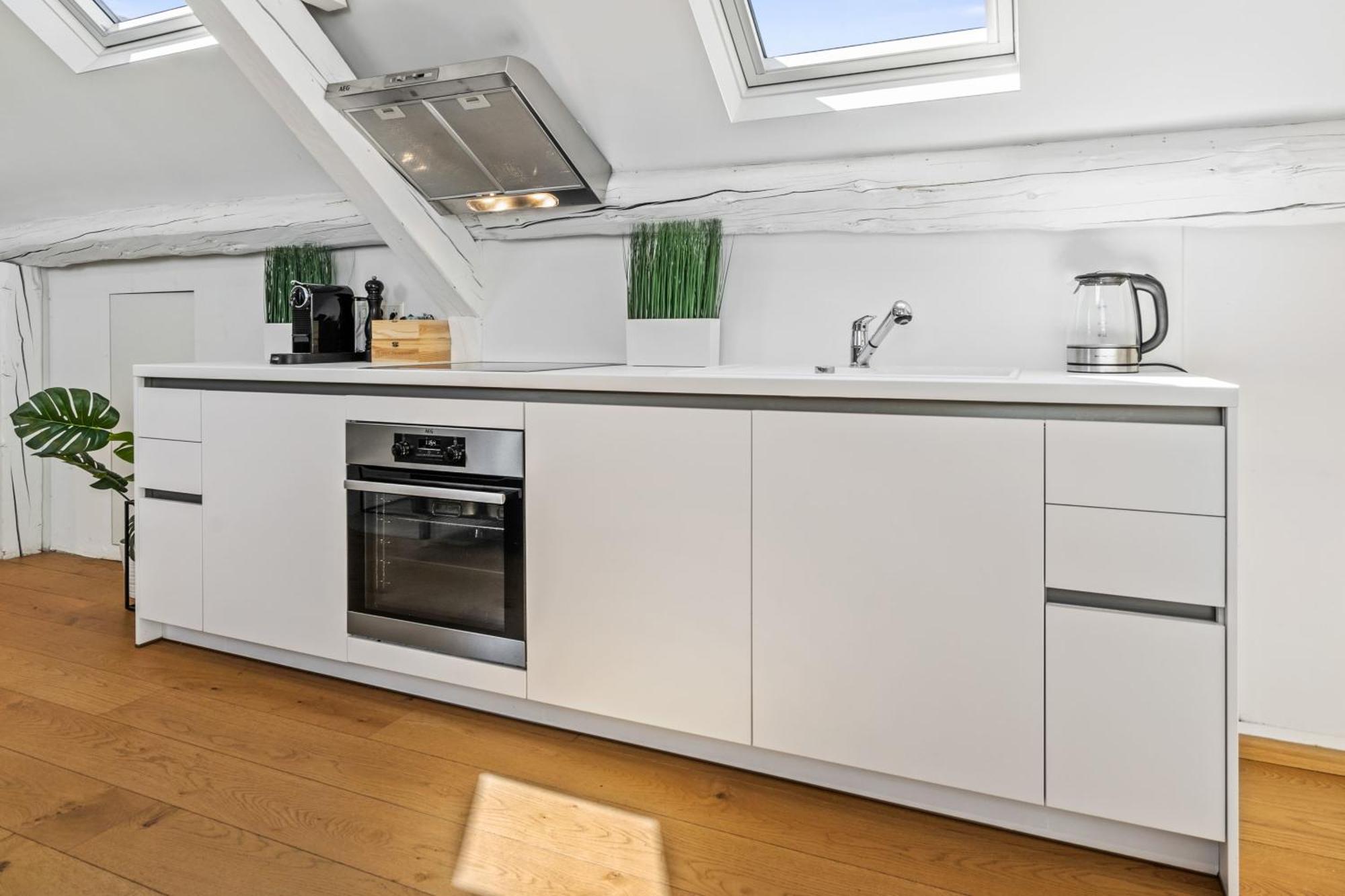 Elegant 3br In Prime Limpertsberg Location Apartment *