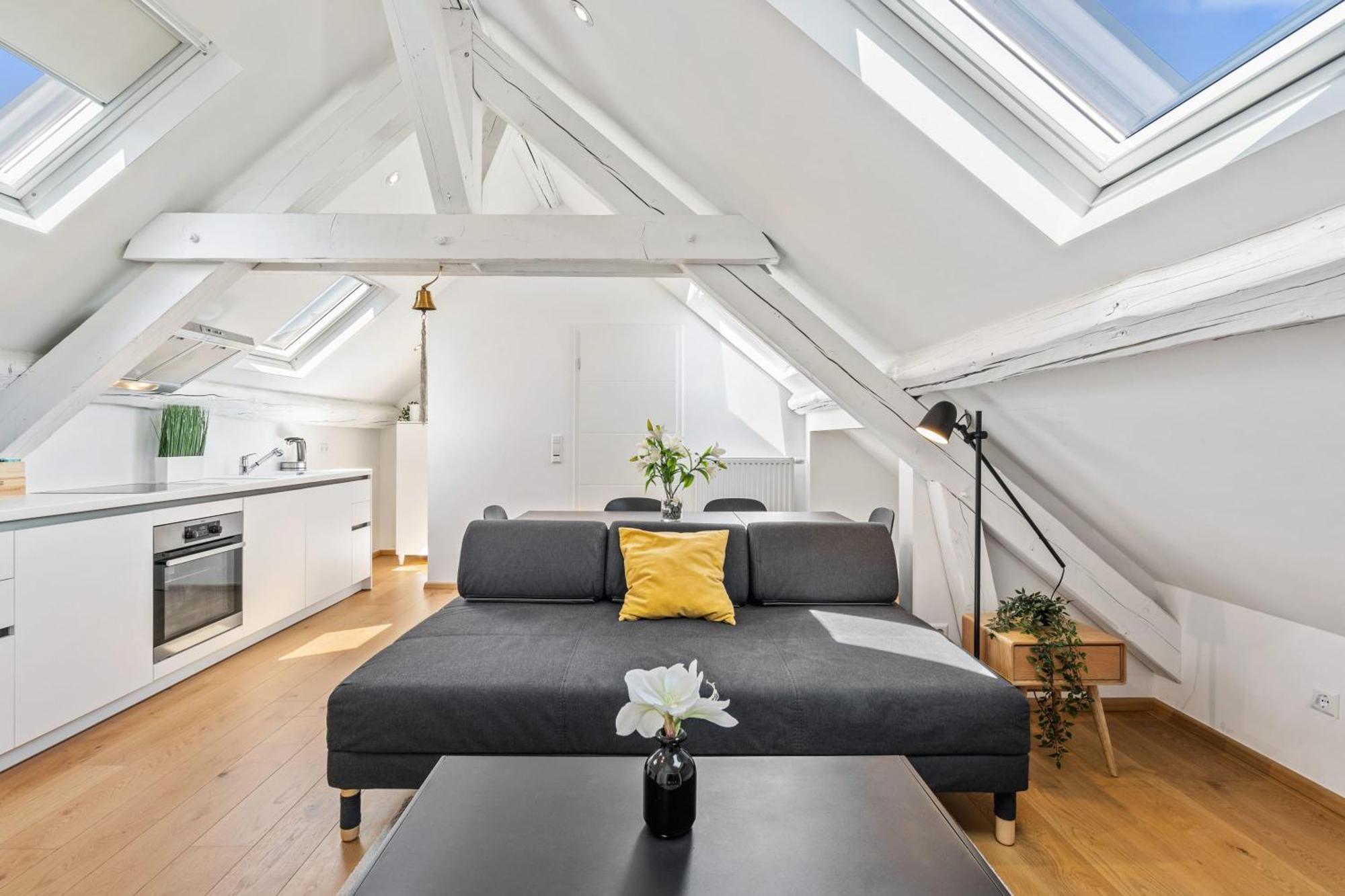 Elegant 3br In Prime Limpertsberg Location Apartment Luxemburg