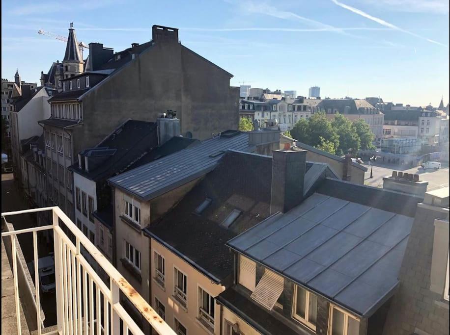 Charming Penthouse In The Center Appartement
