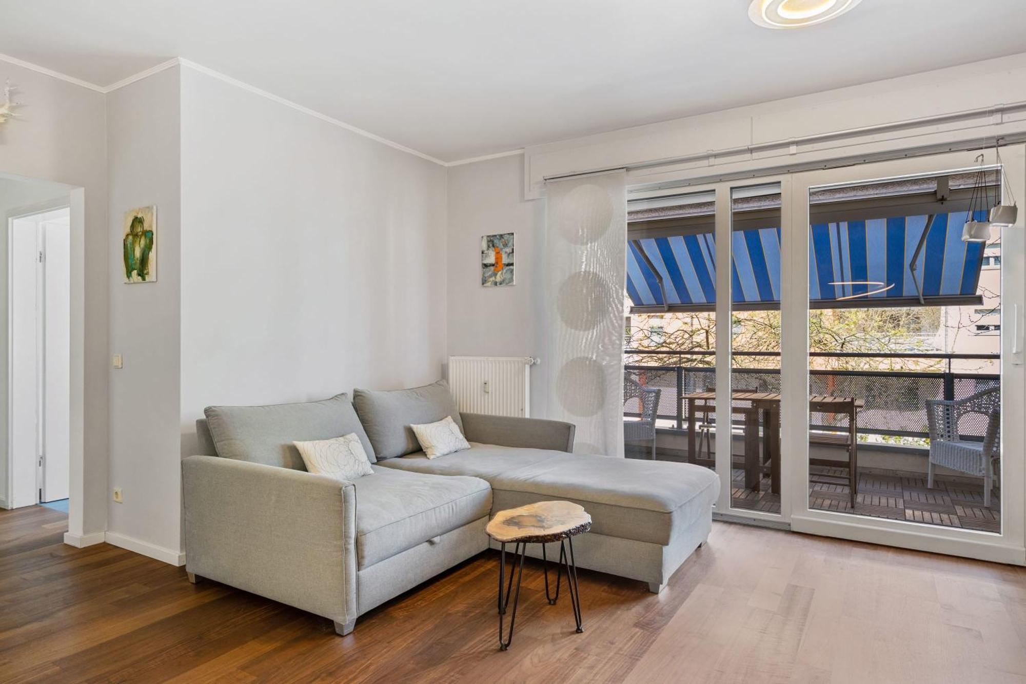 Modern Lux With Balcony In *