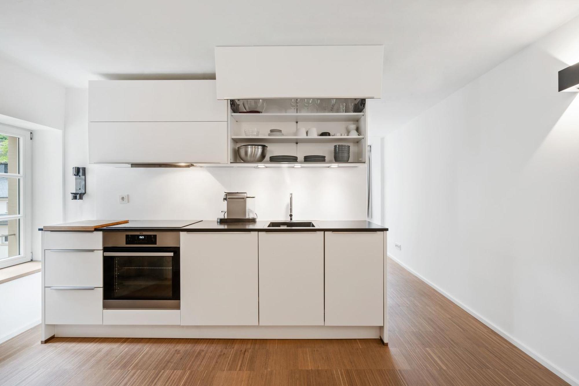 Apartment Modern 1br In Unesco Grund,