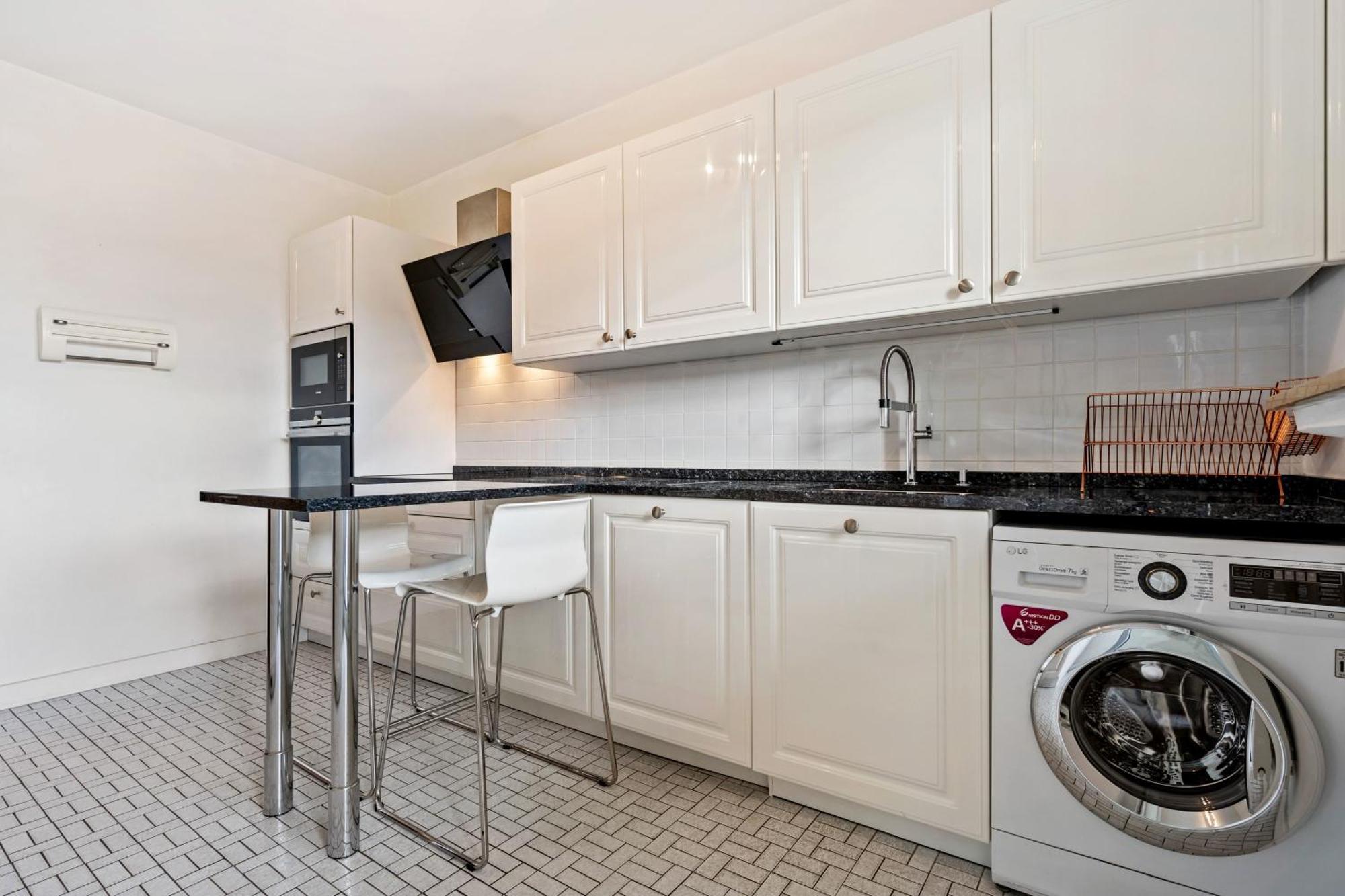 Stylish 2br In Limpertsberg, Near Center Luxembourg