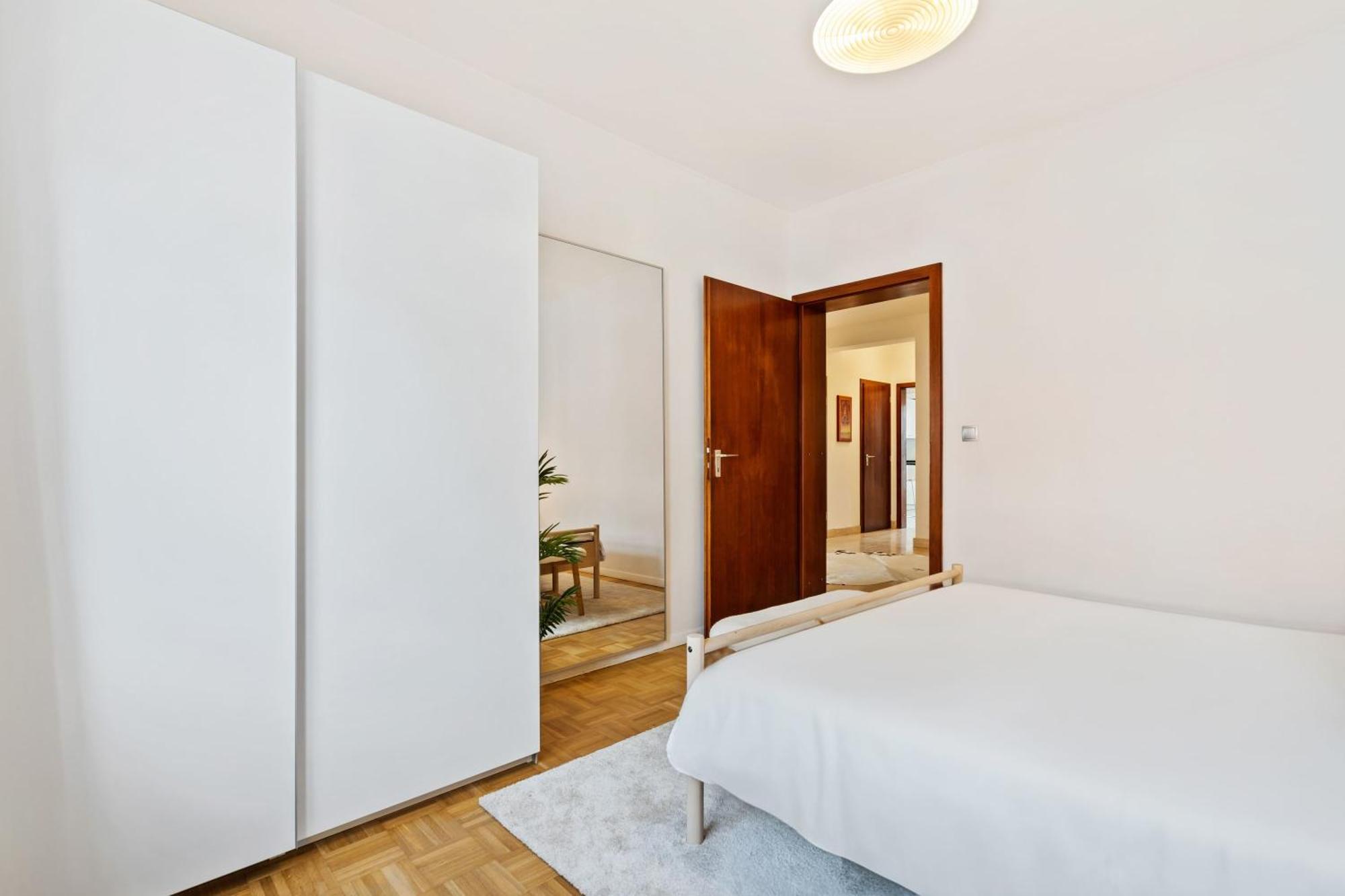 Stylish 2br In Limpertsberg, Near Center Apartment *