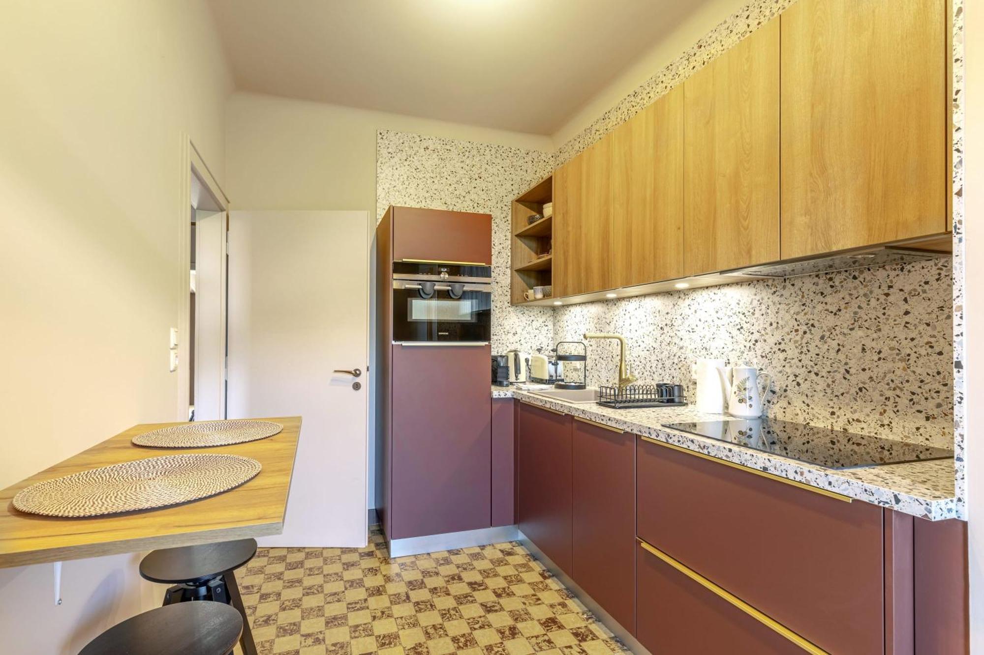 Spacious 2br Apt In Central W Balcony Apartamento *