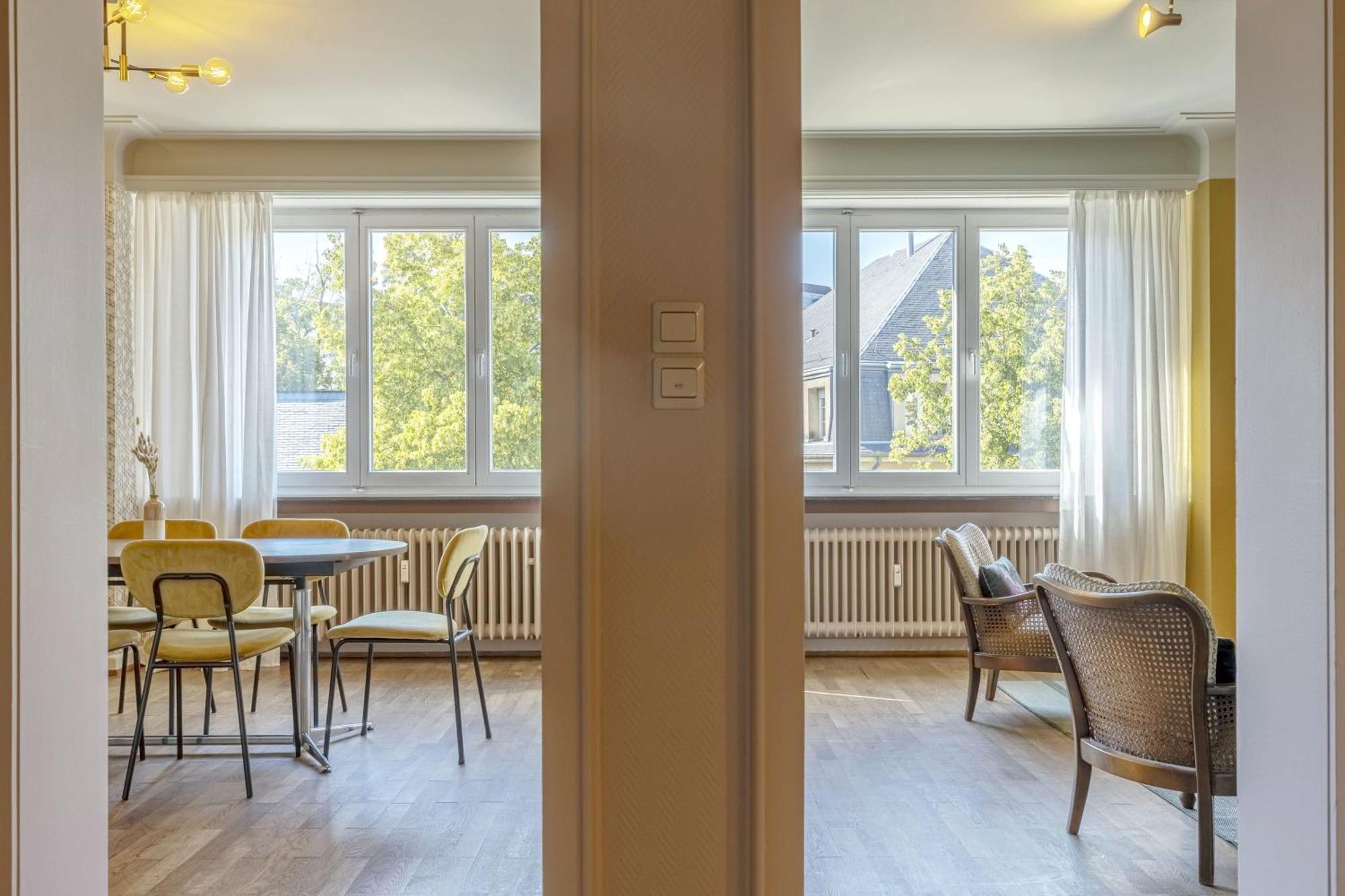Spacious 2br Apt In Central W Balcony Apartamento *