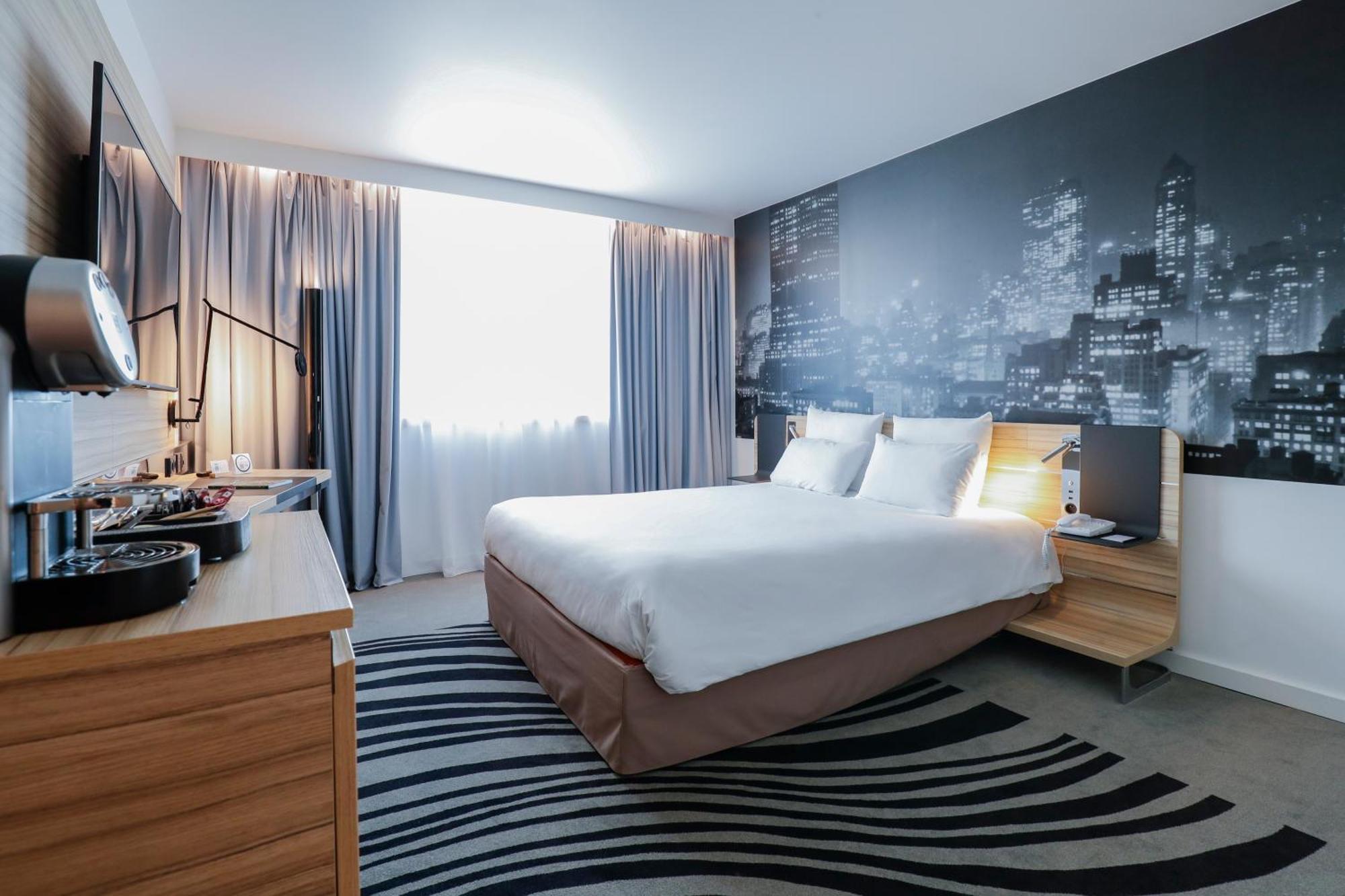 Novotel Centre Hotel