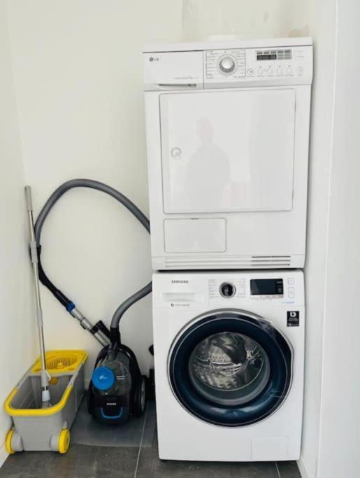 One Bedroom Flat With Private Terrace&parking-67b * Luxemburgo