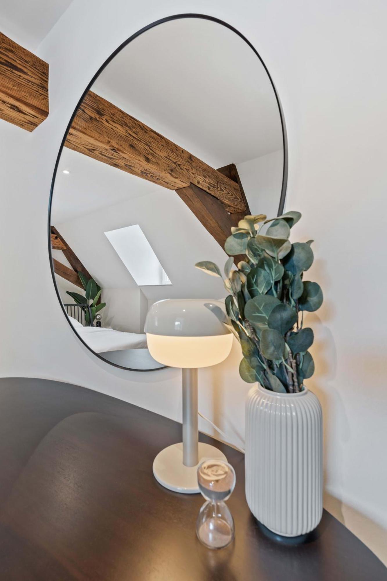 Elegant Clausen With King Bed & Wifi Luxembourg
