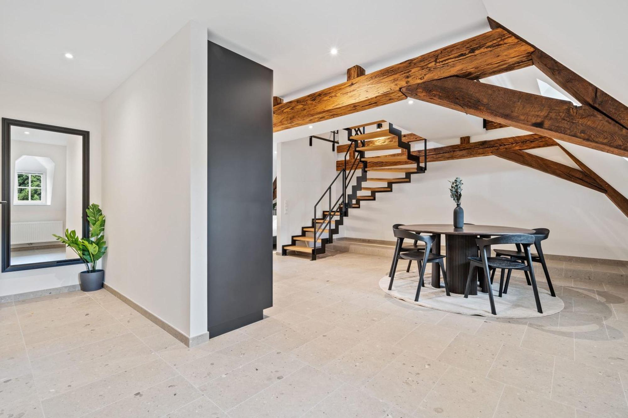 Apartment Elegant Clausen With King Bed & Wifi *