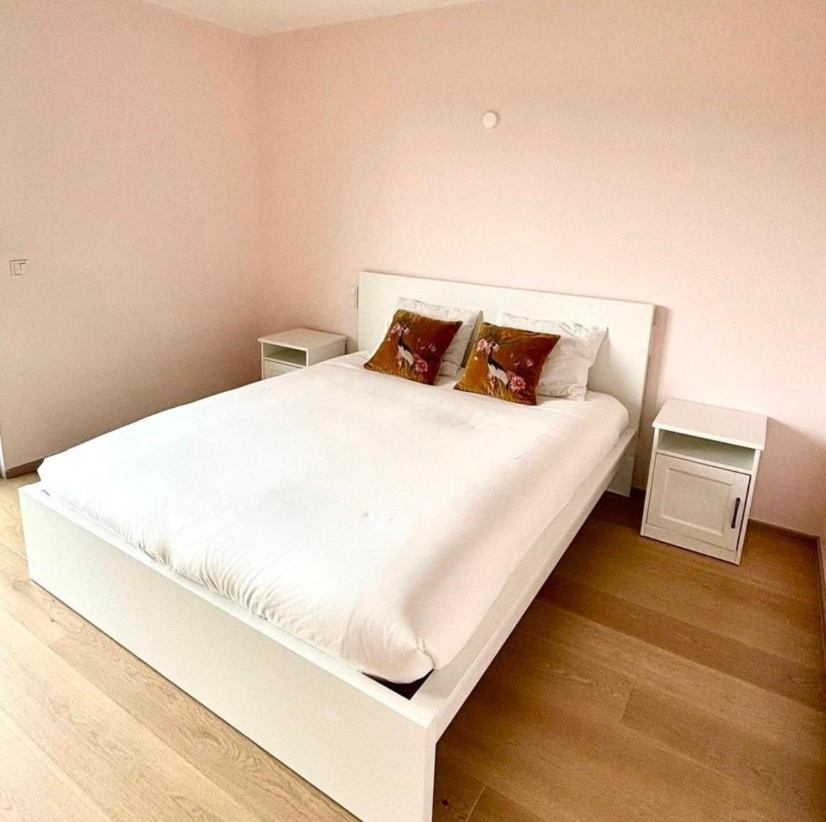 Kirchberg Two Bedroom Center-parking * Luxembourg